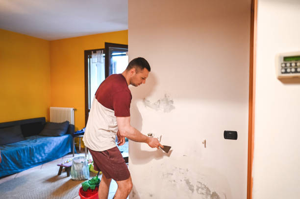 Best Bathroom Mold Remediation in Eastvale, CA